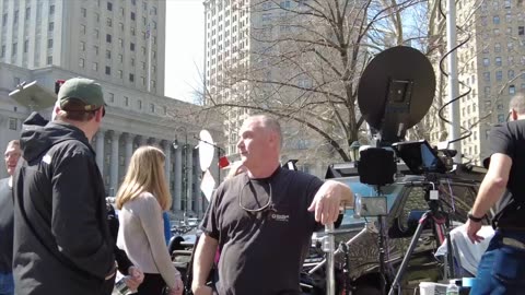 OMG in NYC: O'Keefe Goes Undercover with "Journalists" at Trump Arraignment