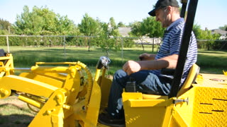 MINI LOADER WITH 20 HP DIESEL DIY