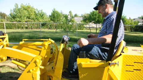 MINI LOADER WITH 20 HP DIESEL DIY