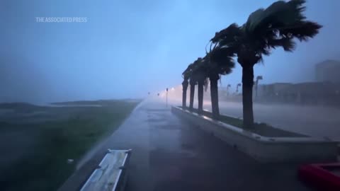 WATCH_ Beryl unleashes high winds, heavy rains in Texas.mp4