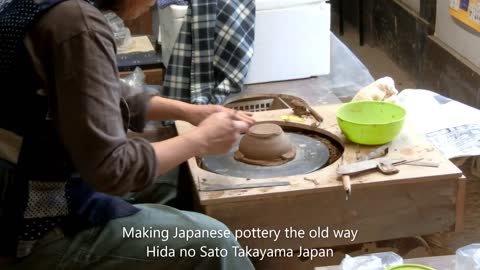 Making Japanese pottery the old way