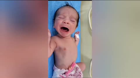 Cute new born baby after birth cry so hard😭