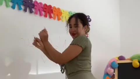 🍑 Big Booty Kindergarten Teacher...