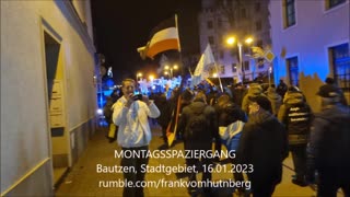 MONTAGSSPAZIERGANG, davor BENJAMIN vom Jugendblock - BAUTZEN, 16 01 2023, 102. MAHNWACHE