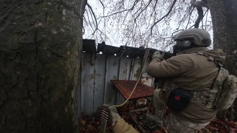 Ukrainian MG3 Team Engages Russian Positions In Kherson | Helmet Cam