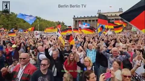 Germany - People demanding the government resign.