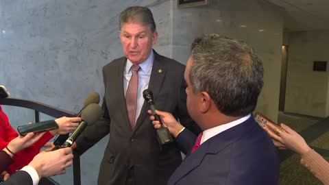 Sen. Manchin says current intentions don't involve becoming independent, leaves door open for future