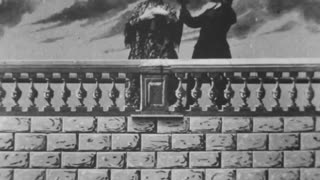 Aunt Sallie's Wonderful Bustle (1901 Original Black & White Film)