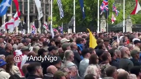 Thousands stand up against the globalists in London in Parliament Square on Saturday!