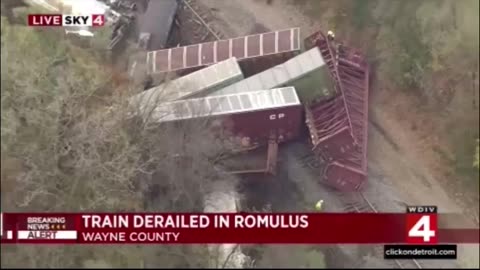 Romulus Michigan - Train Derailment
