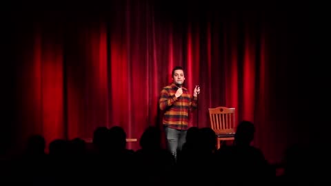 Mac Arthur Stand-up