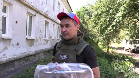Donetsk Frontline: VERUM Journalists Give Humanitarian Aid To Those In Need