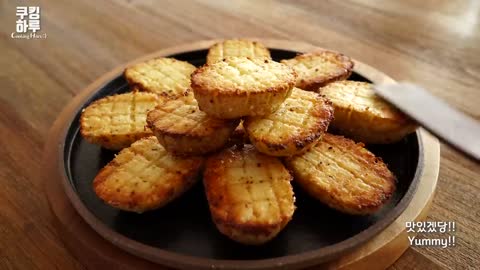 A box of potatoes! A really delicious and easy potato dish! Grilled Garlic Cheese Butter!