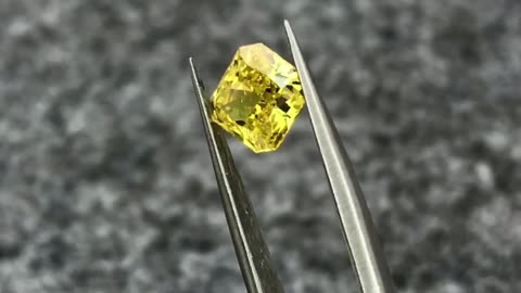 Cut Cornered Rectangular 1ct Fancy Vivid Yellow VS2 HPHT Diamond Lab Grown Diamond IGI Certificate