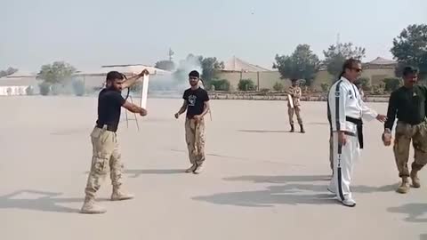 Pakistani armi training