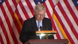 Sen. McConnell thanks Capitol Police during Congressional Gold Medal ceremony