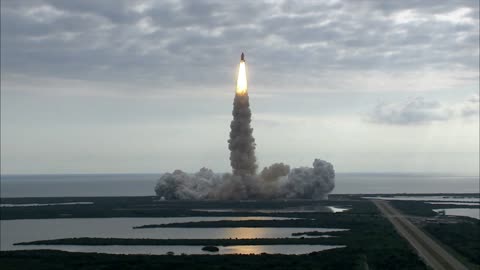 "Countdown to Liftoff: Witness the Spectacular Launch of a Spaceship"