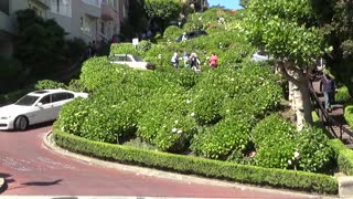 San Francisco, CA — Lombard Street