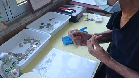 videolezione sul collezionismo delle monete DOCUMENTARIO tutti gli stati che hanno l'euro coniano OGNI ANNO monete da collezione d'oro,d'argento o altro che hanno valore nominale solo nello stato che le emette