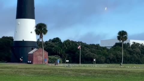 The falcon heavy's landing