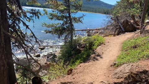 Central Oregon – Paulina Lake “Grand Loop” – Navigating the Shoreline Trail