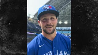 Josh Allen Praises Matt Barkley's Batting Power