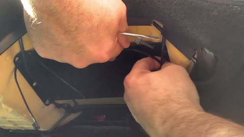 Installing a Rear Seat Support Plate for JKU