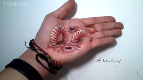 Crazy 3D drawing in my hand : Earthworm