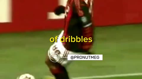 Ronaldinho THE MAESTRO of dribbles!