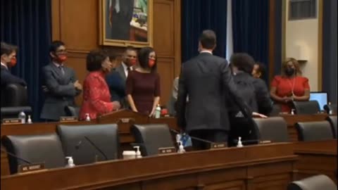 Remember This? Rep Maxine Waters Blows Kiss To Former FTX CEO Sam Bankman-Fried