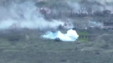 Russian T-90 and 2 Infantry Fighting Vehicles Storm Ukrainian Positions