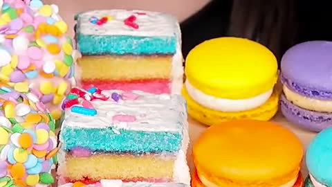 Rock Candy, Cake, Marshmallows, Gummy #zoeyasmr #zoeymukbang #bigbites #mukbang #asmr #food #먹방 #틱톡푸
