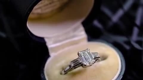 See Our Amazing Art Deco Emerald Cut Engagement Rings!