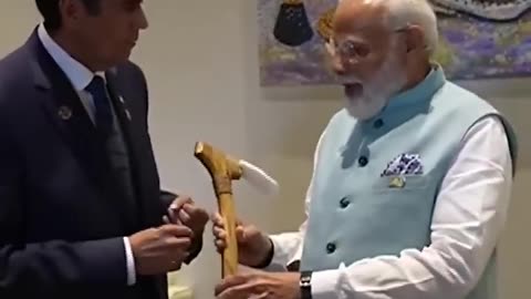 Palua president honours PM Modi with 'Ebakl' - a simbol of leadership and wisdom