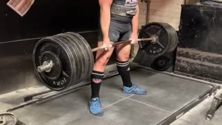 700 lb DL 1/27/23 - same lift, different angle