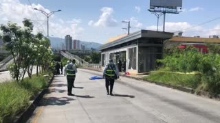 Mujer murió al ser arrollada por una moto de la Policía en la autopista a Floridablanca