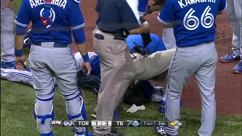 TOR@TB: Happ struck by line drive, forced to leave