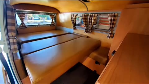 1965 Volkswagen Westfalia SO44 Interior