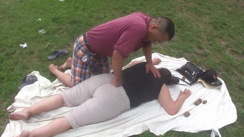 Luodong Briefly Massages Mature Mexican Woman At The Park