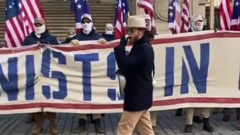 · 🚨· MORE: The Patriot Front group demonstrating at the National Archives in New York City.