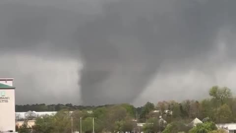 Video of the Little Rock tornado 🙏