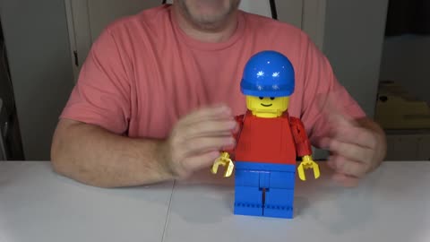 Unboxing Lego 40649 Up-Scaled Lego Minifigure