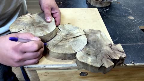 WOODWORKING Making a cutting board.