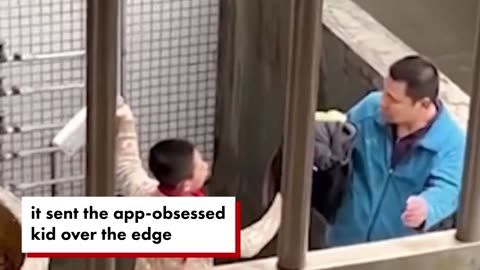 Phone-addicted boy attacks his father with a giant knife