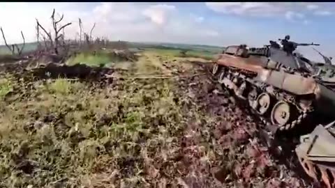 🇷🇺🇺🇦🇫🇮 Destroyed Finnish mine clearing vehicles Leopard 2R HMBV close up.