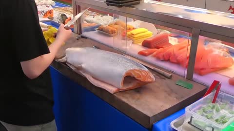 How To Fillet a Whole Salmon | Sashimi & Sushi -Taiwanese street food