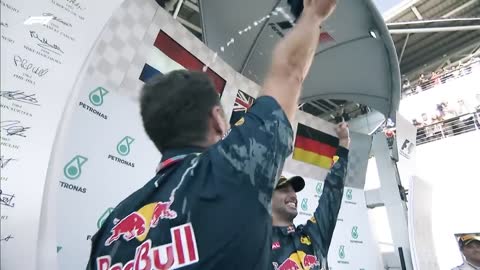 Welcome Back To Oracle Red Bull Racing, Daniel Ricciardo!
