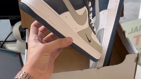 WHAT WHAT !!!! NIKE AIRFORCE 1 ATHLETIC