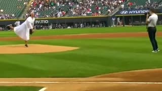 This first pitch will forever be iconic 👏 @espnW #baseball (via Marian Catholic High/YT)