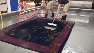 Rug Deodorization - Flushing Process | Rug Cleaning & Washing the Dirtiest Rug